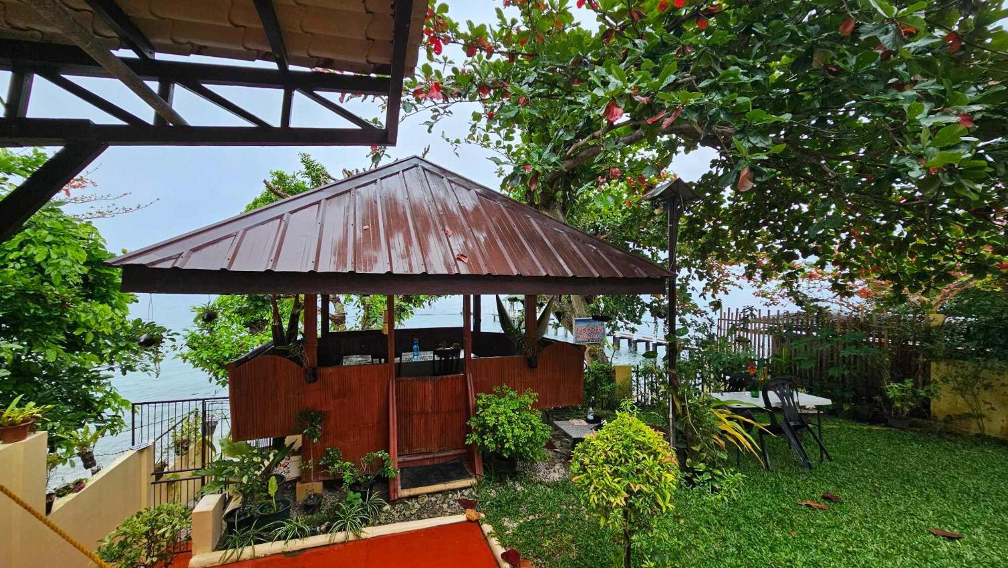 Eagles Nest Beach Resort Davao Stadt Exterior foto