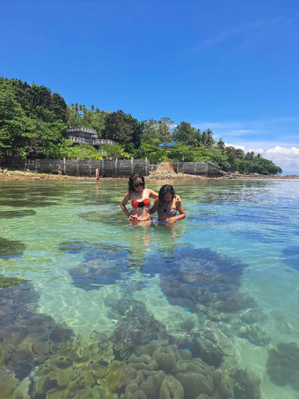 Eagles Nest Beach Resort Davao Stadt Exterior foto